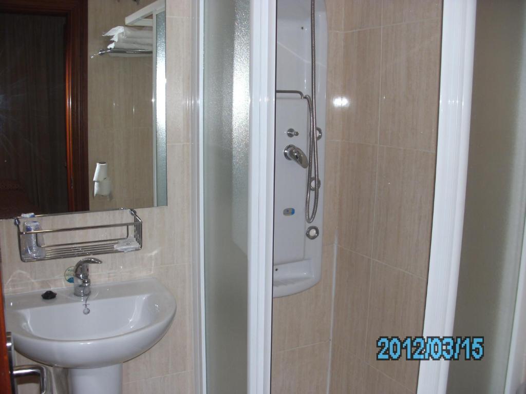 Hotel La Duquesa Pinos Genil Phòng bức ảnh