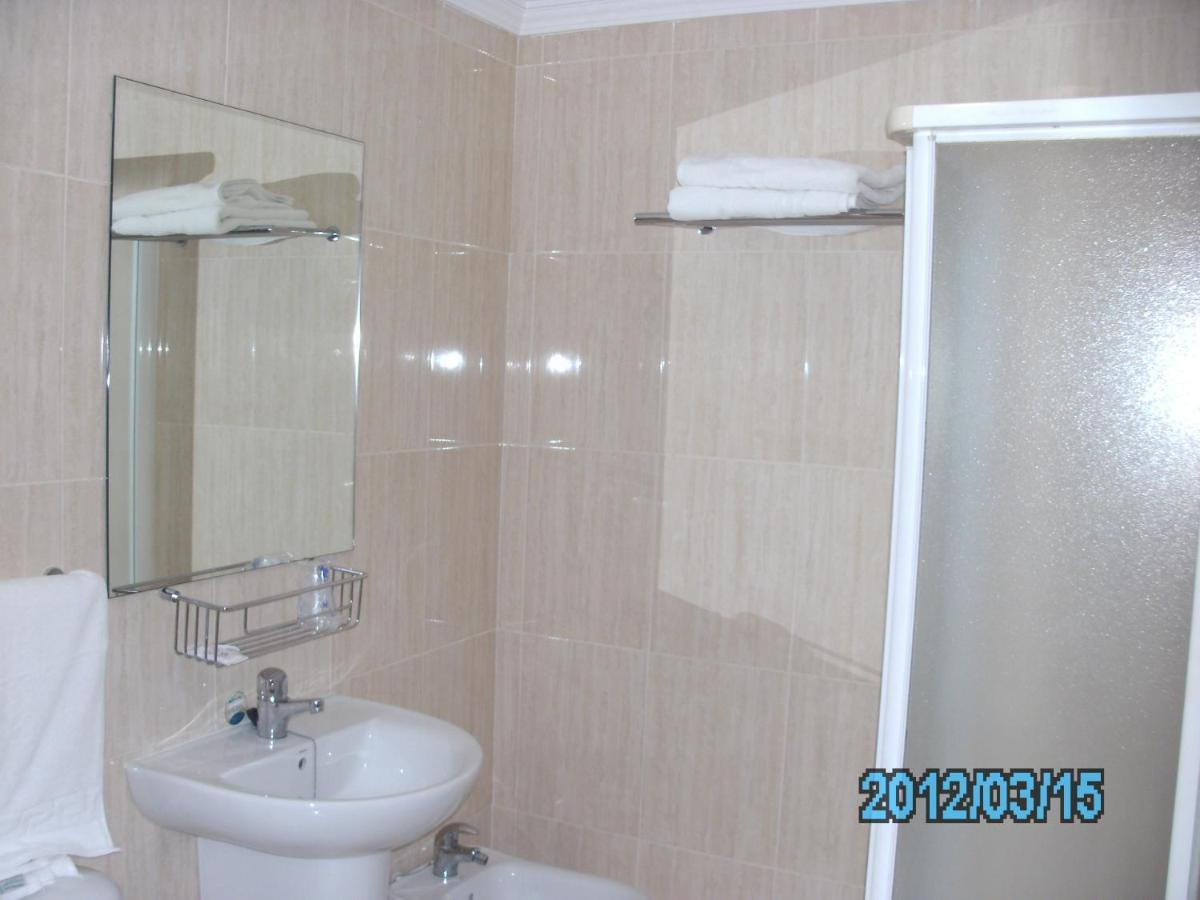 Hotel La Duquesa Pinos Genil Phòng bức ảnh